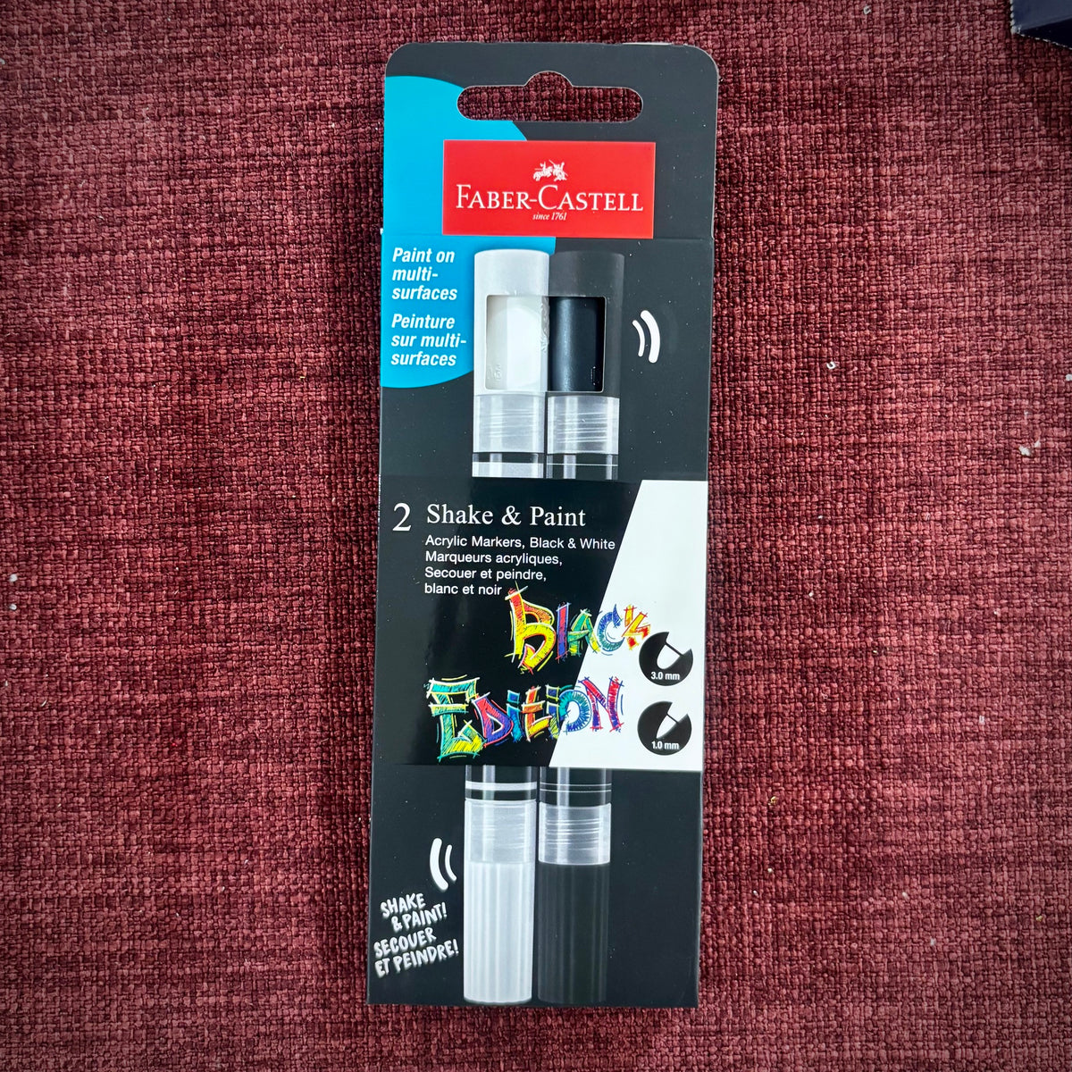 Shake & paint, Acrylic marker set Black and White